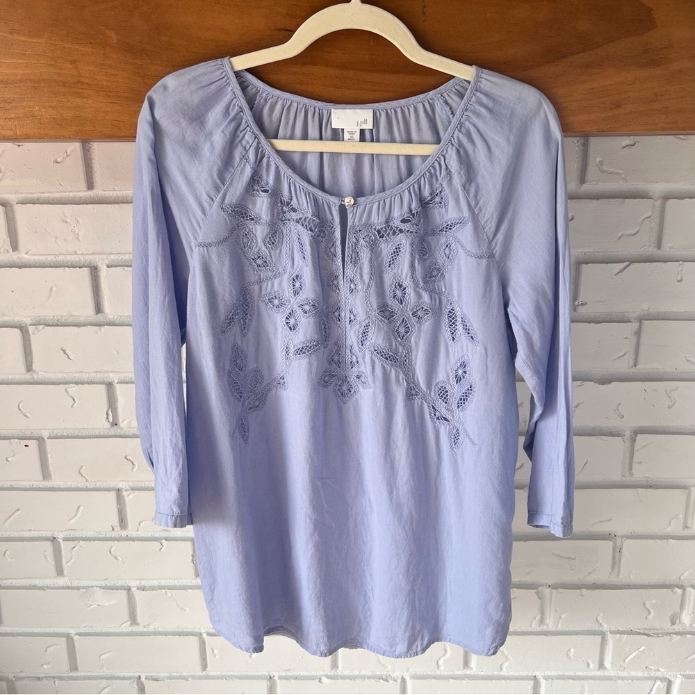 J. Jill Linen Scoop Neck w/ Button Closure Lace Cut out  3/4 Sleeve Blouse, XS